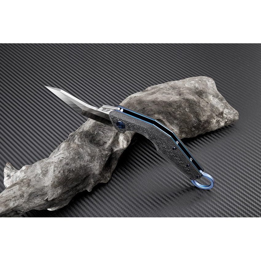 ATZ1811GBUM Artisan Cobra Linerlock Pocket Knife Carbon Fiber M390 5 ATZ1811GBUM Artisan Cobra Linerlock Pocket Knife Carbon Fiber M390 - Image 3